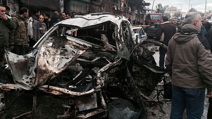 В результате взрыва автомобиля в Сирии погибли многие люди  - ảnh 1